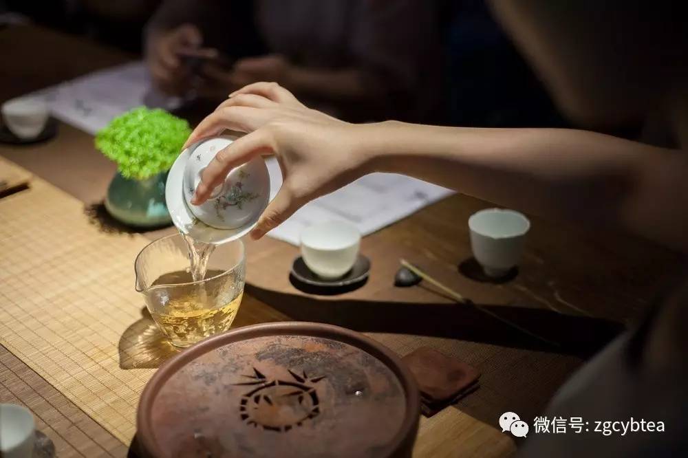 當四十多個茶館同喝一泡茶,便是一個有表情有深度的觀山茶會