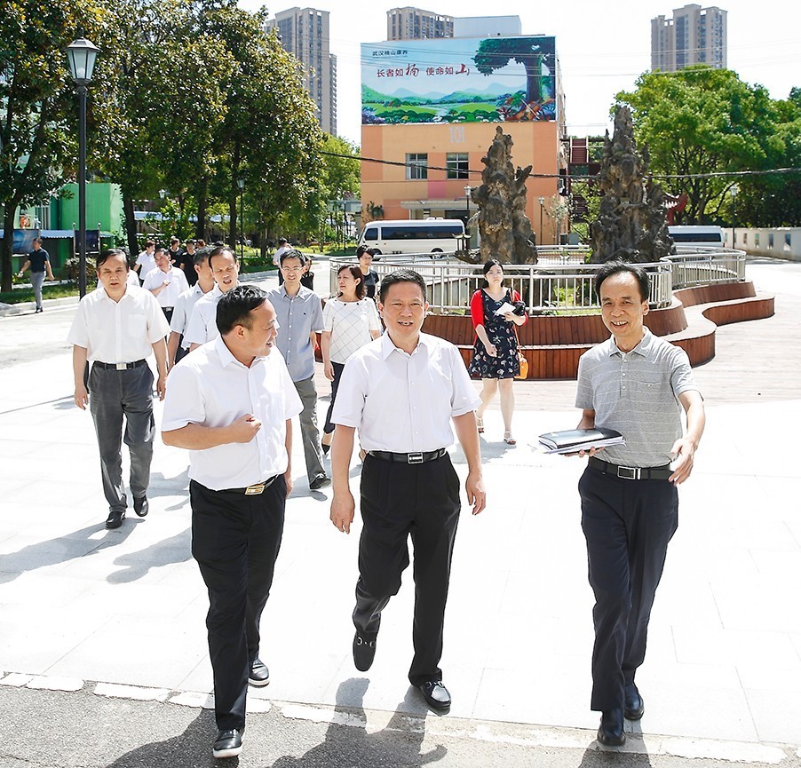 深圳武宏伟简介图片