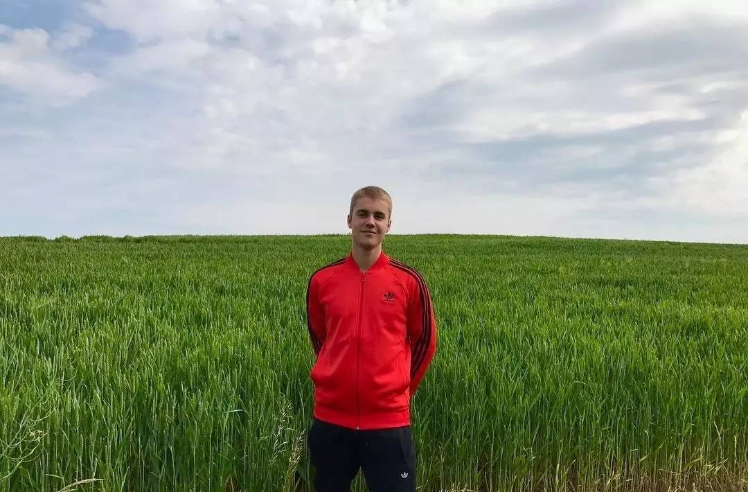 justin bieber最近又在搞事情?