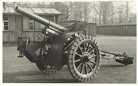 克虏伯105毫米榴弹炮图片