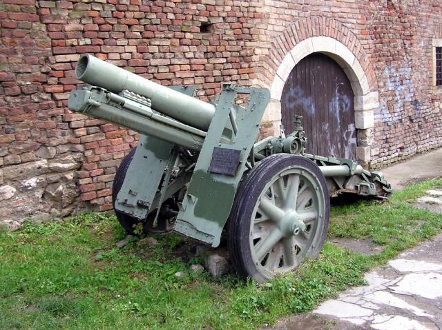 克虏伯105毫米榴弹炮图片