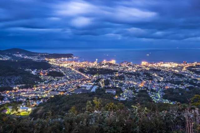 函館的招牌亮點是其美輪美奐的夜景,與中國香港,意大利那不勒斯並稱