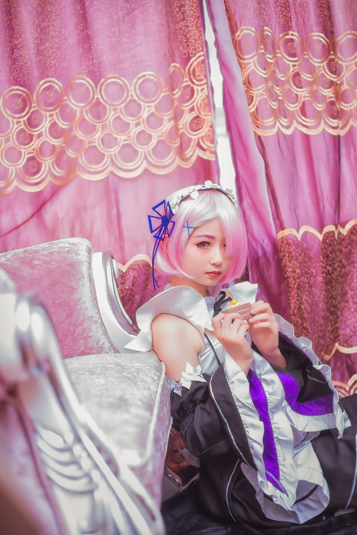 《re:从零开始的异世界生活》拉姆蕾姆cosplay