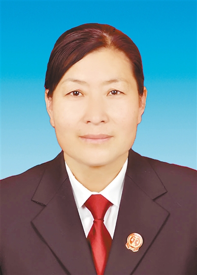 碌曲县县委副书记图片