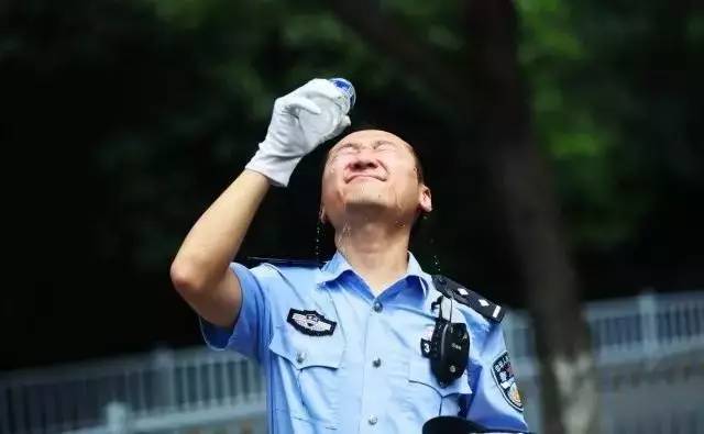 警服蓝图片