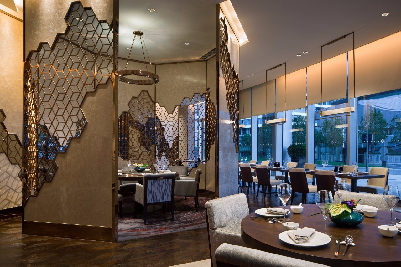 彩丰楼餐厅大堂设计灵感源自中式鸟笼