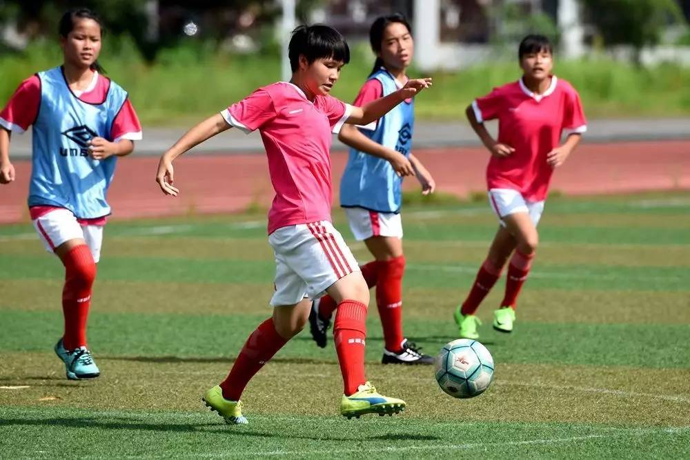 桂林民中女子足球隊將代表廣西參加2017中國初中女子校園足球聯賽