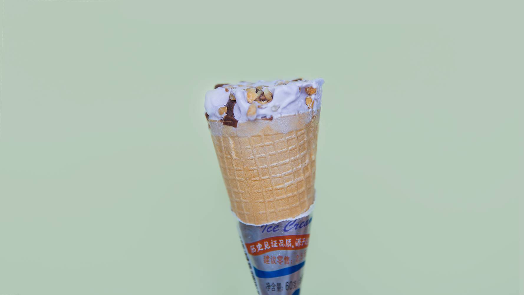 童年甜筒冰淇淋图片