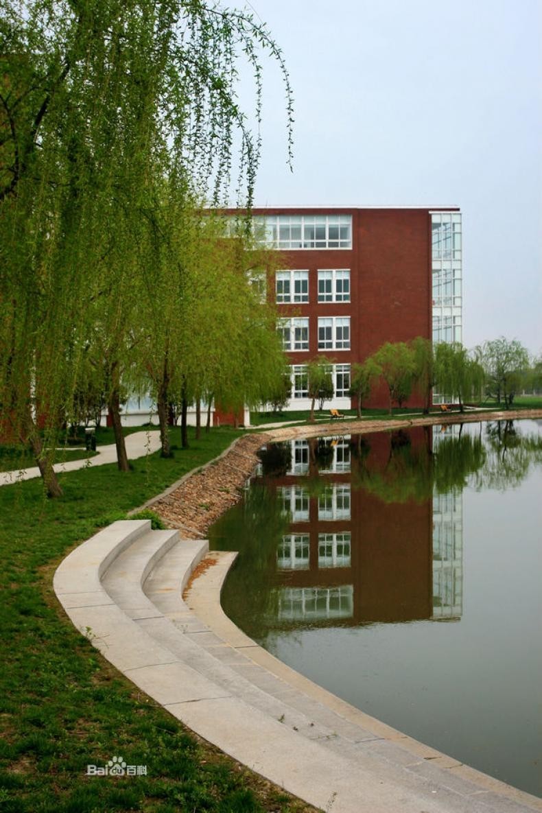 上海立达学院校园风光图片