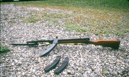 日本二战时期唯一装备的冲锋枪,号称最烂的冲锋枪