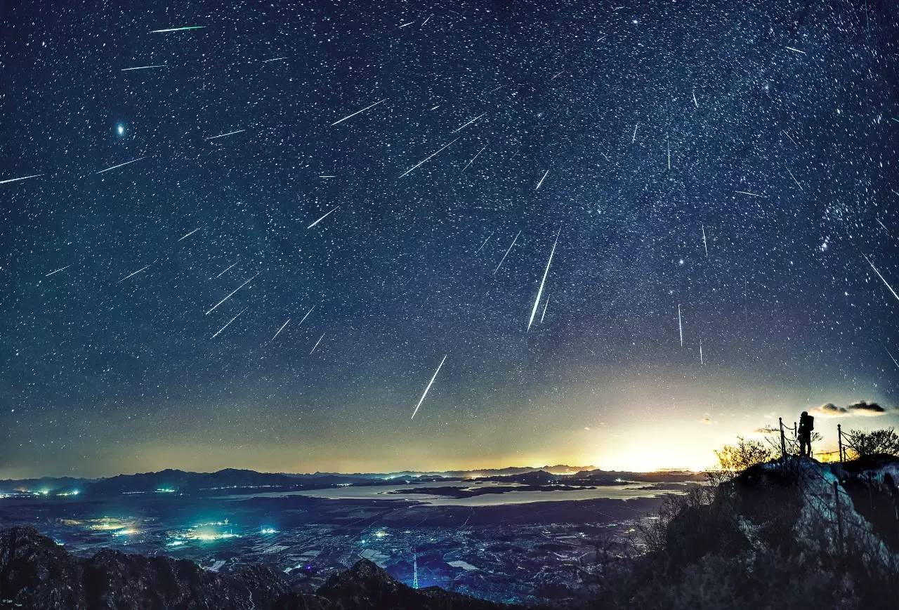 关于流星雨的资料图片