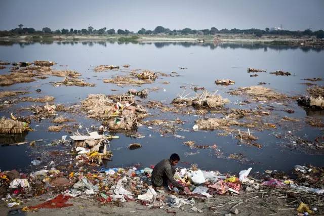 印度最污秽肮脏的河流,比恒河恶心一万倍