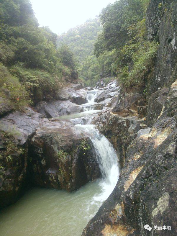 恰逢八一建军节行走丰顺丰良革命老区九龙嶂