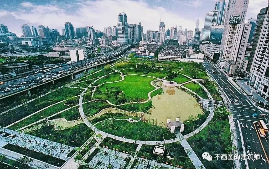 上海世纪公园,延中绿地,徐汇滨江绿地等成为了上海主要的大面积绿地