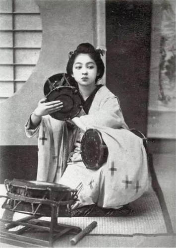 100年前这些日本歌姬貌美如花,结局却是这样的