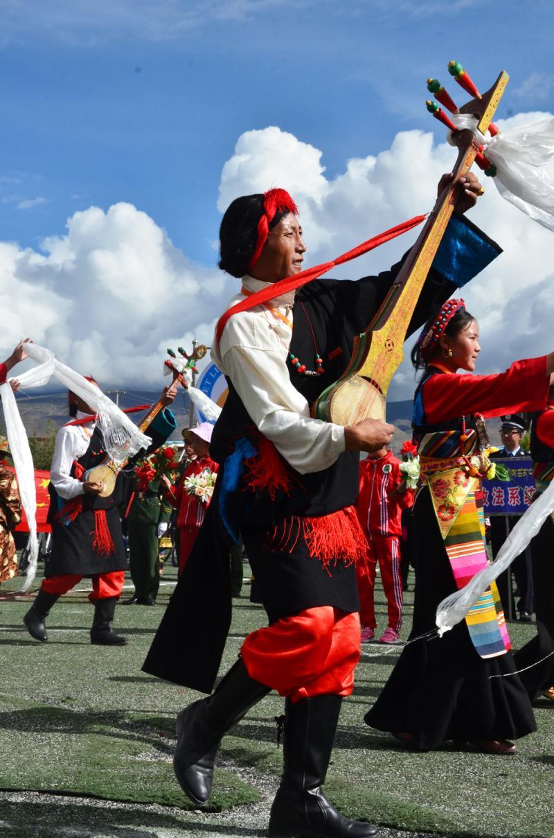 首届中国堆谐之乡文化旅游节在拉孜开幕