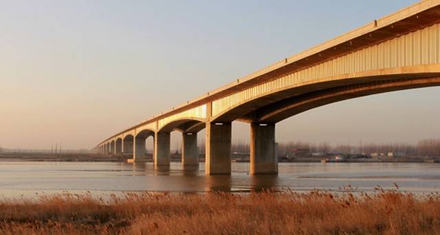 鄄城黄河大桥图片
