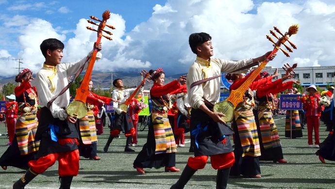 首届中国堆谐之乡文化旅游节在拉孜开幕