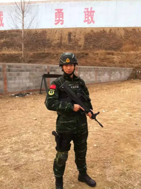 武警特战 猎鹰突击队图片