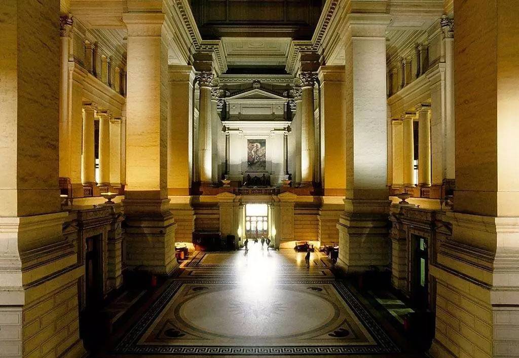巴黎司法宫大厅图片