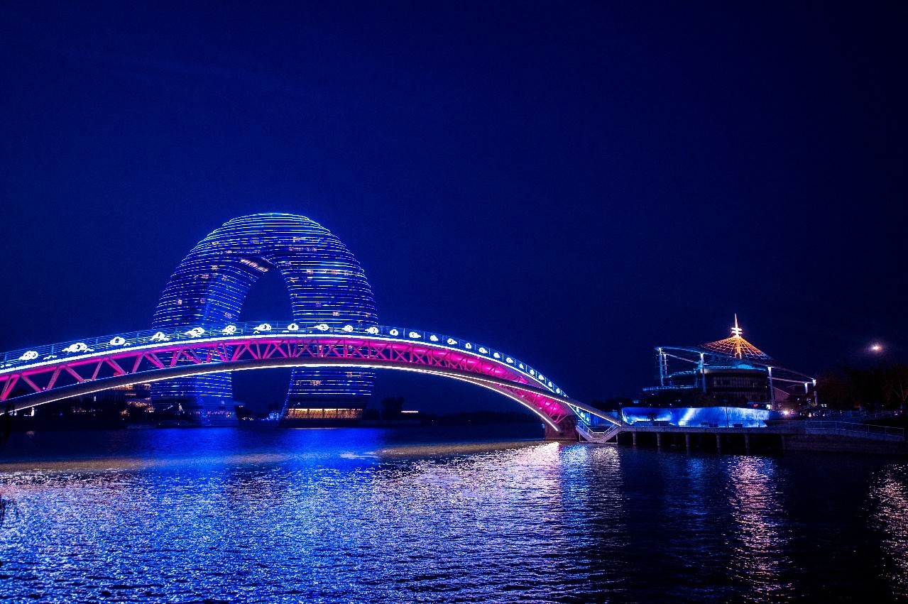 太湖大桥夜景图片