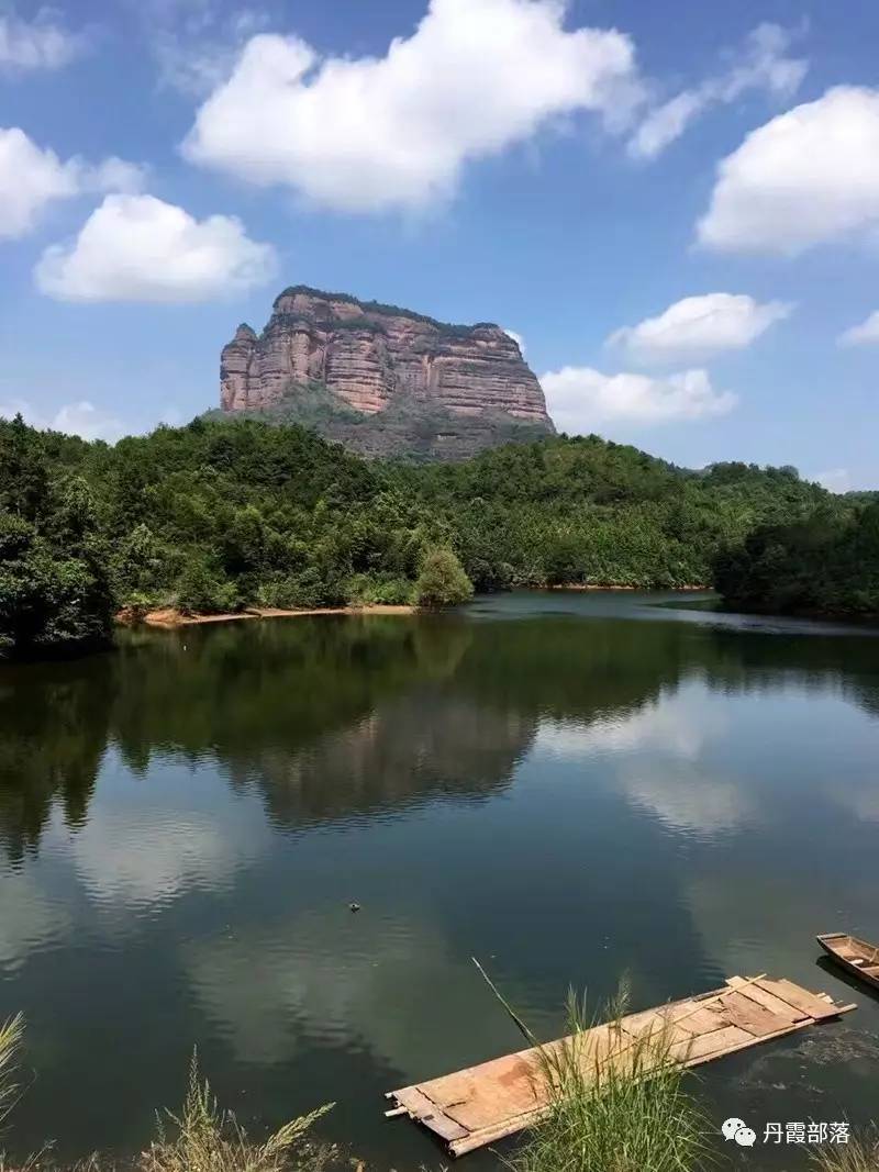 仁化鄉村旅遊白蓮村丹霞深處的一朵白蓮花一