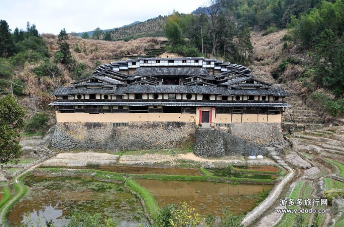 茂荆堡坐落于台溪乡盖住村(中国传统村落,由陈氏先祖于光绪八年(1882