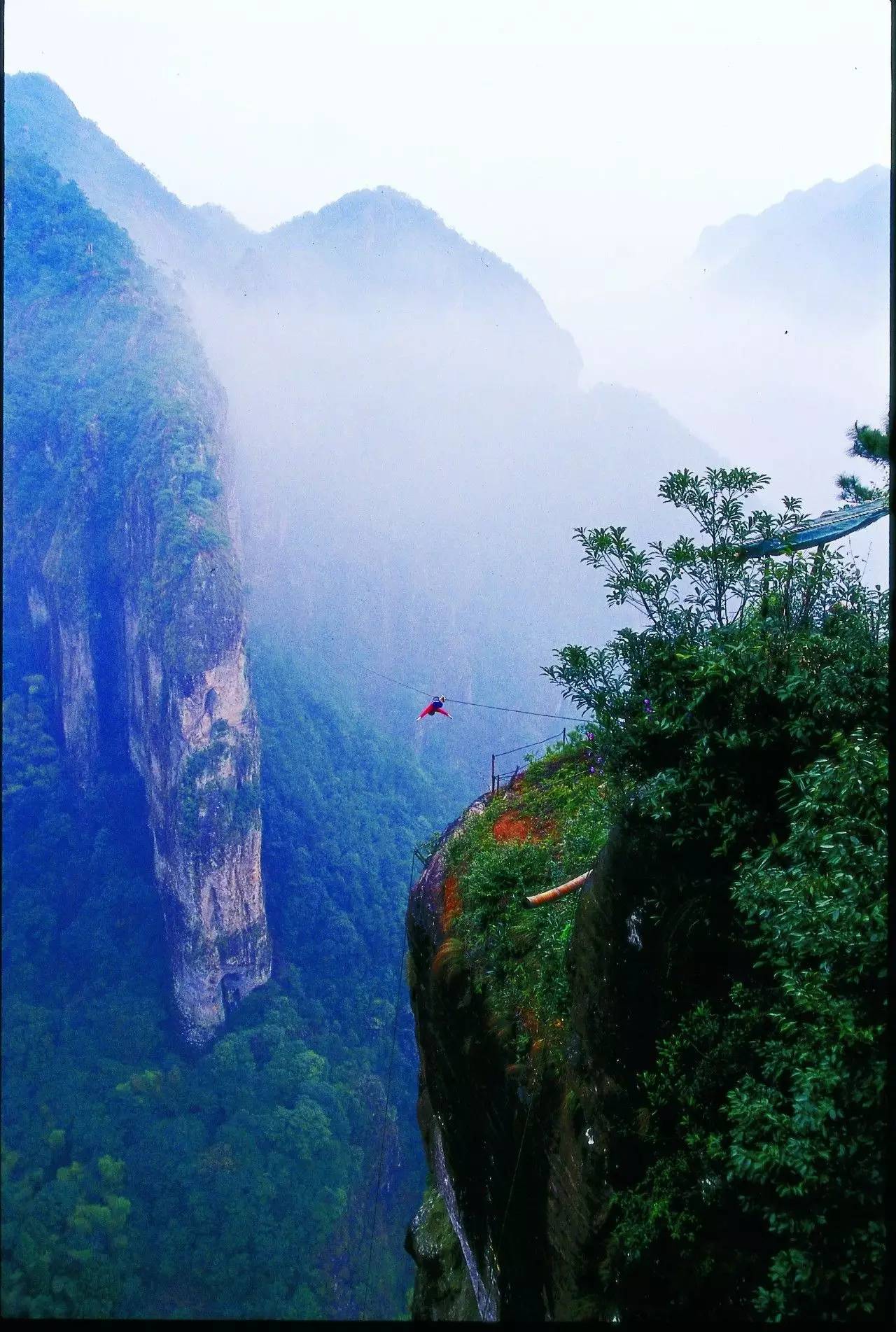 溫州旅遊惠民卡合作景區之雁蕩山靈巖丨除了醉美的風景,你走過這裡的