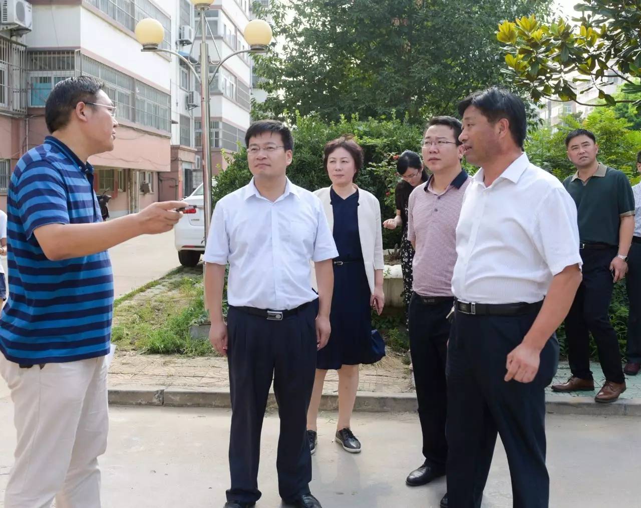 县委书记实地走访,现场突击抽查东海创建全国文明城市工作