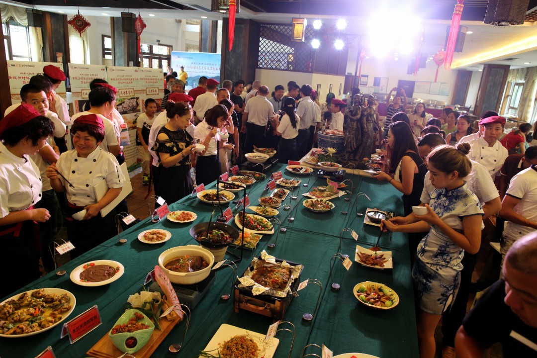 长岭食神亮剑"舌"战天池之巅—黄陂乡村休闲游特色美食大赛长轩岭