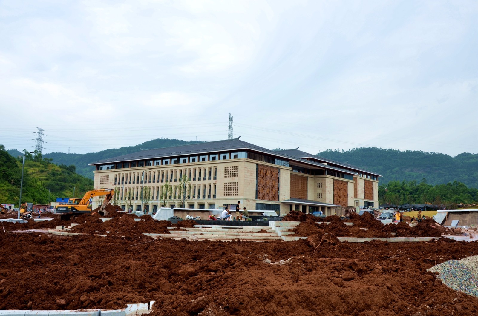 四川理工學院白酒學院 位於宜賓臨港大學城的四川理工學院白酒學院新