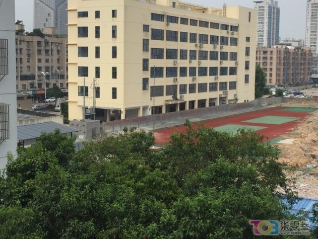 温州市绣山中学锦江校区扩建环境差学生买单图