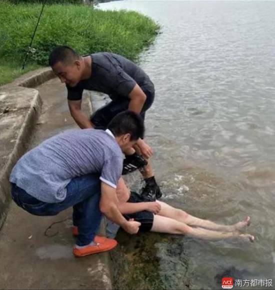 儿童溺水死亡脚丫图片图片