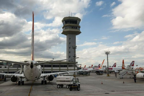 孔戈尼亚斯机场图片